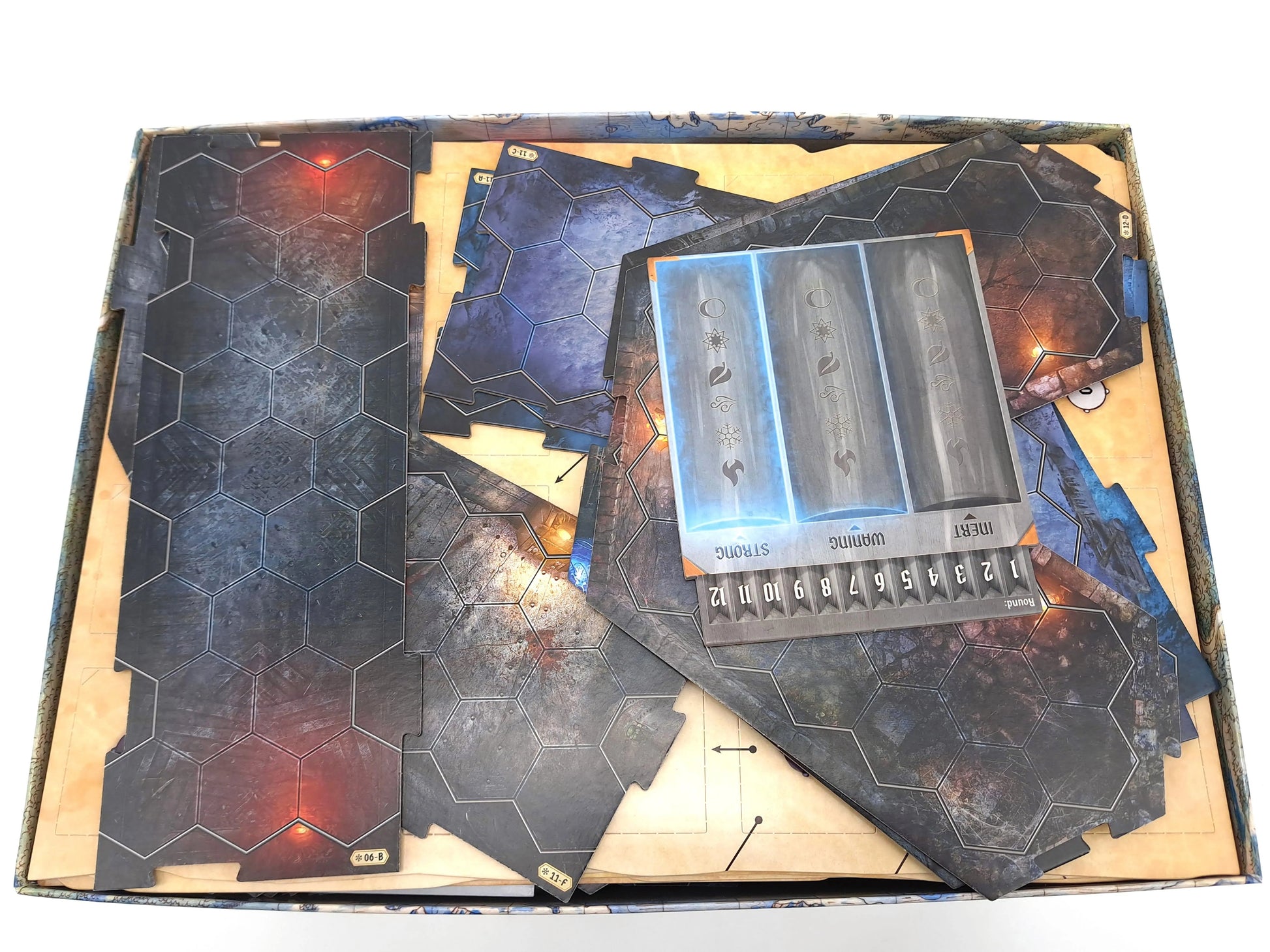 Frosthaven - Board Game Insert Tinkering Paws