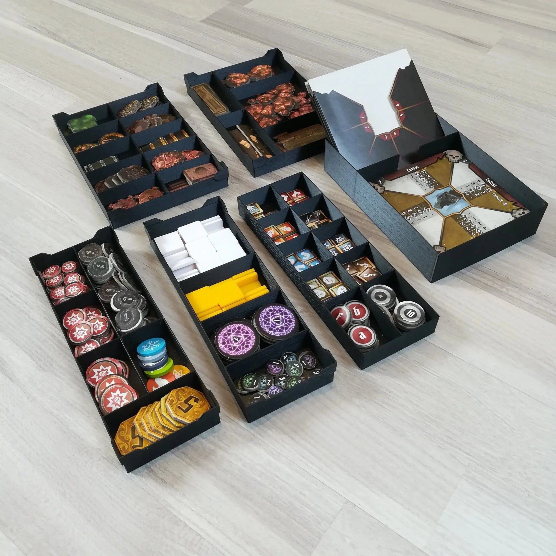 Gloomhaven - Board Game Insert Tinkering Paws