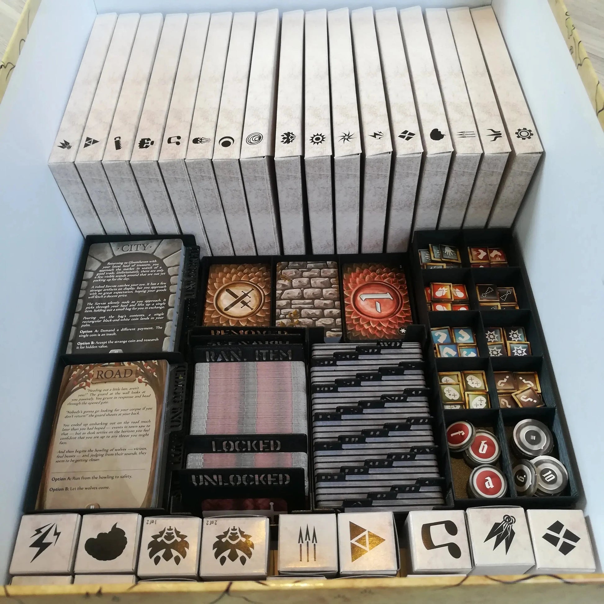 Gloomhaven - Board Game Insert Tinkering Paws