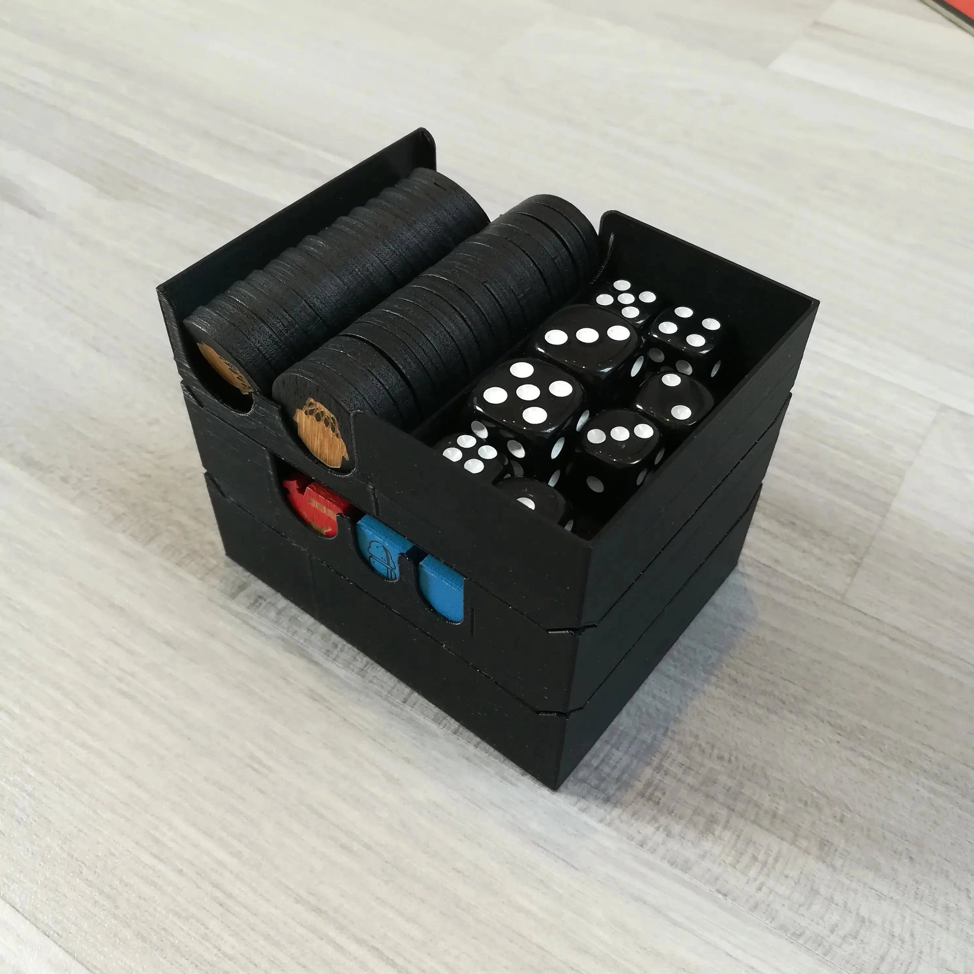 Maximum Apocalypse - Board Game Insert Tinkering Paws