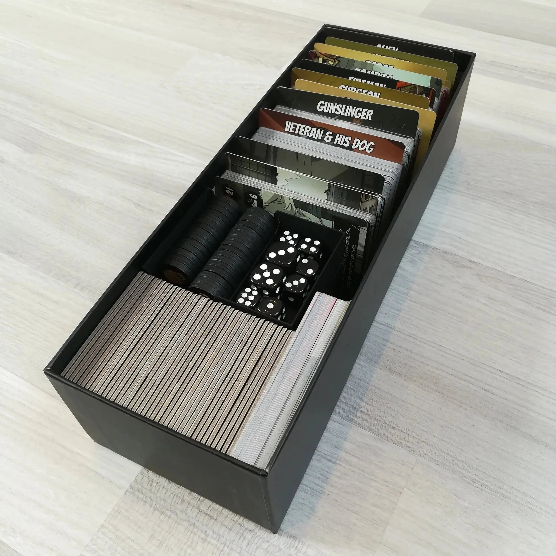 Maximum Apocalypse - Board Game Insert Tinkering Paws