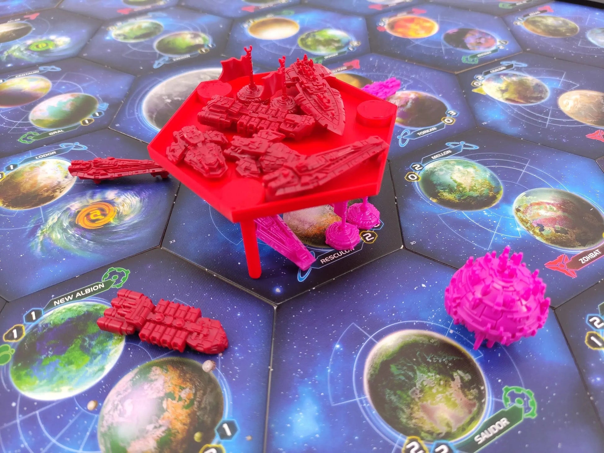 Twilight Imperium 4th Edition - Fleet Stand Tinkering Paws