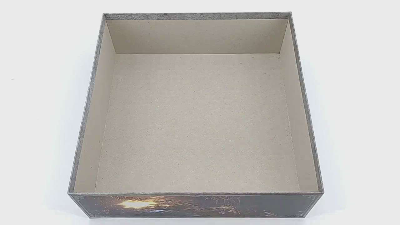 Load video: Bloodborne - Board Game Insert